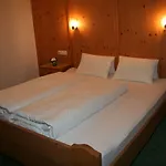 Appartement Haus Romana *