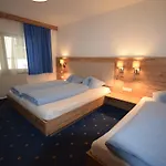 Appartement Haus Romana *